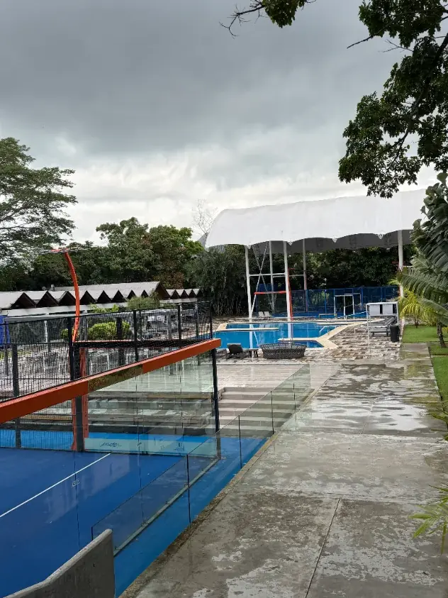 La zona de piscina del Hotel Internacional